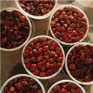 خرما  خاصویی،کبکاب،هلیله،پیارم و مجول درظرفهای یک کیلویی،دوکیلویی وسه کیلویی،کیفیت عالی،تازه بسته بندی شده،ظروف کارتونی،