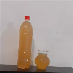 سرکه سیب طبیعی سه ساله و بدون افزودنی تهیه شده از سیب های کاملا سالم بدون سم پاشی و شیرین