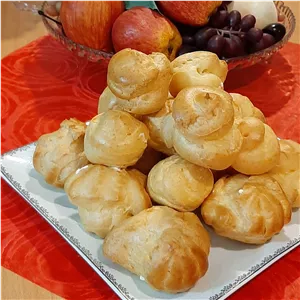 نان خامه ایی