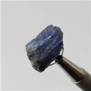 راف کریستالی سنگ تانزانیت (تانزانایت) معدنی تانزانیا