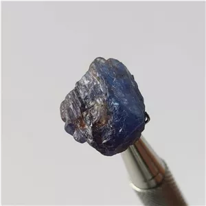 راف کریستالی سنگ تانزانیت (تانزانایت) معدنی تانزانیا 