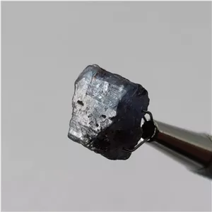 راف کریستالی سنگ تانزانیت (تانزانایت) معدنی تانزانیا