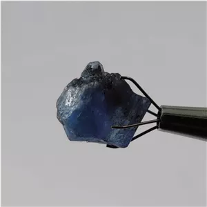 راف کریستالی سنگ تانزانیت (تانزانایت) معدنی تانزانیا