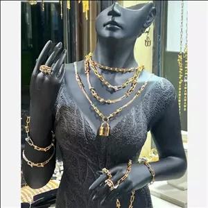 مانکن طلا و جواهرات مدل سوفیا 