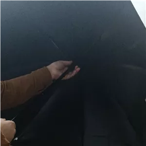 چتر تاشو ضد باد وارداتی .