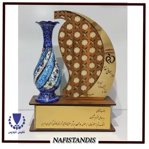 تندیس مینا کاری 