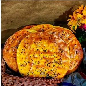 نان محلی شمال نان بسته 4 عددی نان محلی تازه خوشمزه