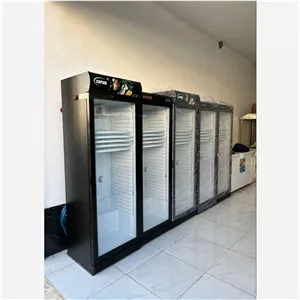 یخچال نوشابه ایستاده مشکی کافه ای 