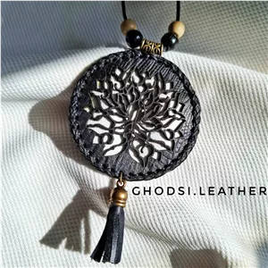 کیف دعا و حرز چرم طبیعی گاوی دست دوز گردنبند مدل کد 57