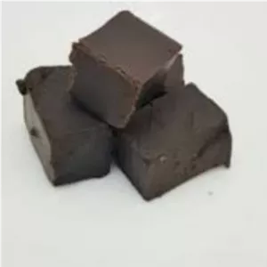 قره قروت تمشکی یاقاراتمشکی محلی خوشمزه چهارگل چهارمحال وبختیاری 1000گرمی 