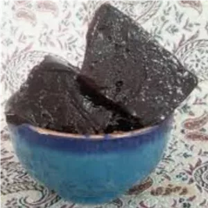 قره قروت تمشکی یاقاراتمشکی محلی خوشمزه چهارگل چهارمحال وبختیاری 500گرمی 