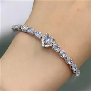 دستبند النگویی و بنگل زنانه طرح جواهری طرح وسط قلب دور نگین تنوع طرح رنگ ثابت کد gy