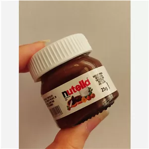 نوتلا 25 گرمی شکلات دقت کنید به حجمش کم هستش 
