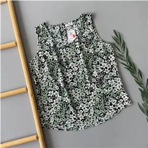 تاپ آستین حلقه ای مجلسی زنانه سایز بزرگ وارداتی برند جینا بنوتی آلمان جنس کرپ پفکی یقه دکمه دار سایز مدیوم تا دوایکس لاج