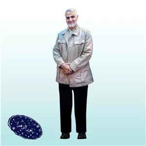 ماکت نمایشگاهی شهید حاج قاسم سلیمانی در لباس شخصی