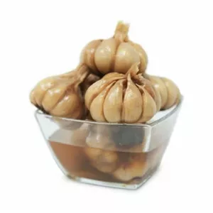 سیرترشی 2ساله خانگی ارگانیک با سرکه سیب انگور وزن 1500.