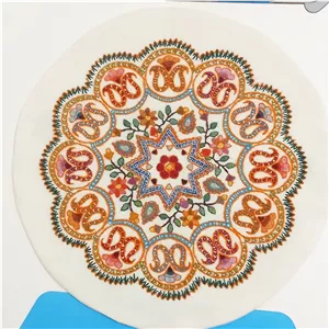 صنایع دستی پته دوزی،کوسن پته دوزی،رومیزی پته دوزی سفید،زیبا و خاص،تابلو پته دوزی 