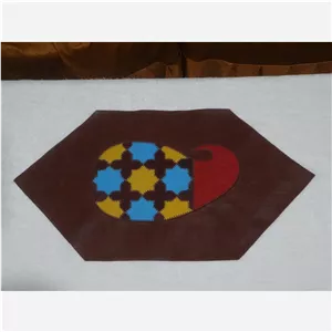 رومیزی چرم طبیعی طرح بته جقه