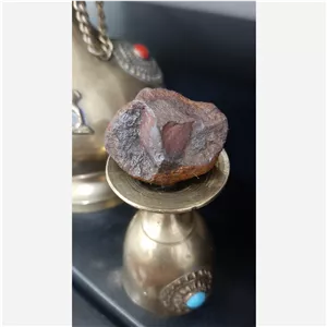 سنگ هبهاب خونی هسته دار بسیار نادر 