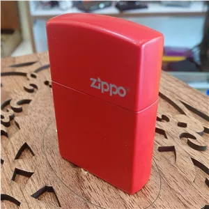 فندک گازی قرمز زیپو