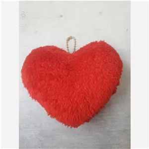 عروسک قلب قرمز پولیشی