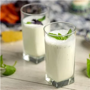 پک دوغ محلی 4 عددی که شامل 2 عدد دوغ ساده یا نعناعی و 2 عدد دوغ محلی ویژه