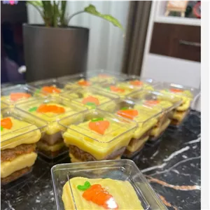 جار کیک هویج با کرم پنیری و کرم وانیلی (تک نفره یا دو نفره)(پذیرایی مهمانی، مدرسه، جلسات و...) (پس کرایه)