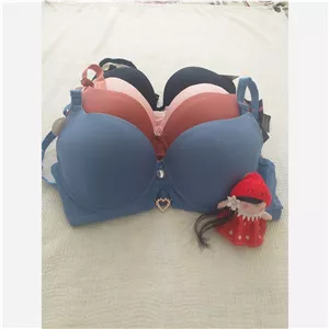 لباس زیر زنانه سوتین اسفنجی فنردار سایز 65 70 75 80 نگین کوچک