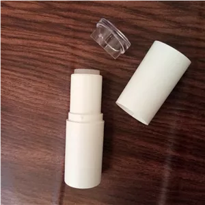 پوکه رژلب تستردار ساده