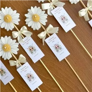 گیفت شمع بابونه چوب دار+لیبل 