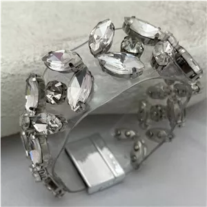 دستبند النگویی و بنگل زنانه تلقی و شفاف نگین سواروسکی رنگ ثابت کد tj (پس کرایه)