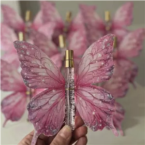 گیفت عطر طرح پروانه ترند ( پس کرایه)