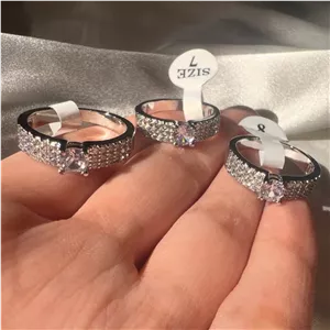 انگشتر تک نگین