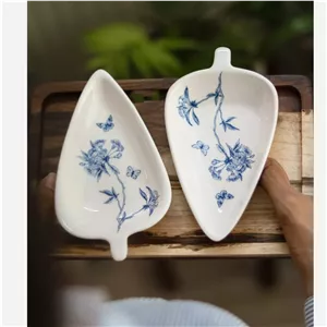 مزه خوری های طرح برگ