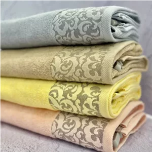 حوله حمامی لاروسا طرح ربکا سایز 160x105 سانتی متر