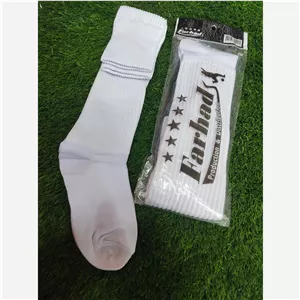 جوراب پسرانه تمام کش سفید