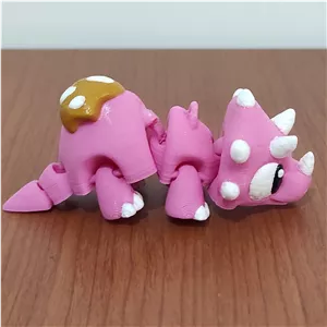 جاسوئیچی جاکلیدی دایناسور بچه تریسراتوپس با پوسته طرح 2
