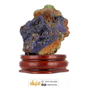 تندیس راف (تراش نخورده) آزوریت مالاکیت معدنی بسیار خاص با هارمونی رنگ چشم نواز همراه با ناخالصی مس پایه چوبی