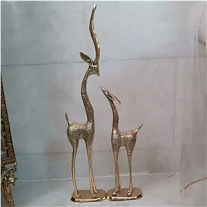 مجسمه برنجی و تزیینی و دکوری حیوانات طرح آهوی مادر و بچه کد 291(مجسمه برنزی)