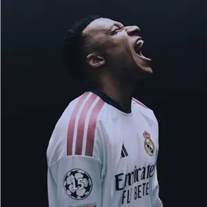 اکانت بازی EA Sports FC 27برای پلی استیشن 4 و 5