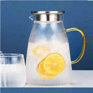 پارچ پیرکس AROW دسته رنگی با درب استیل