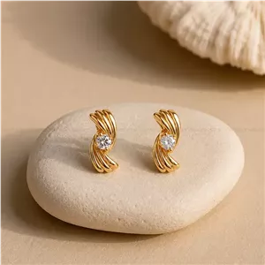 گوشواره زنانه طلایی برند ژوپینگ مدل خاص