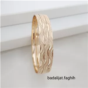النگو طلاروس وارداتی پک 3 تایی بسیار با کیفیت و فوق العاده شیک کاملا رنگ ثابت و مناسب استفاده دائم