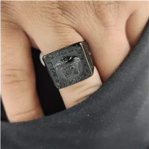 انگشتر مربع ورساچه