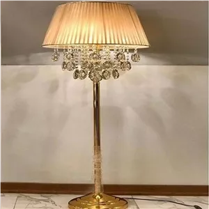 آباژور ایستاده کلاسیک آویز دار کد 055