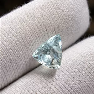 نگین خاص و درجه ۱ آکوامارین شفاف صد در صد طبیعی