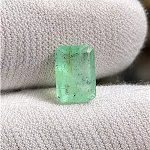 نگین زمرد بینظیر افغانستان
