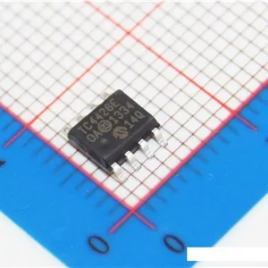TC4426AEOA- SMD