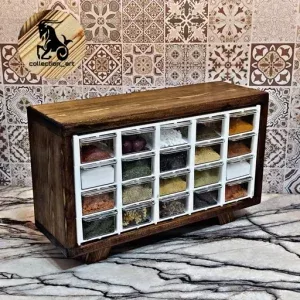 مگازین جاادویه 20خانه چوبی در سه رنگ همراه با باکس ادویه پلاستیکی درجه یک دکوبازار مدل 715080