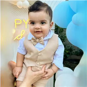 ست مجلسی پسرانه 4 تیکه بلوز و جلیقه و شلوارک و پاپیوناستایل شیک پسرونه